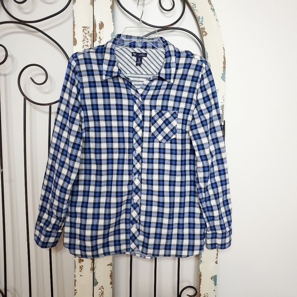 Gap boyfriend fit flannel shirt medium